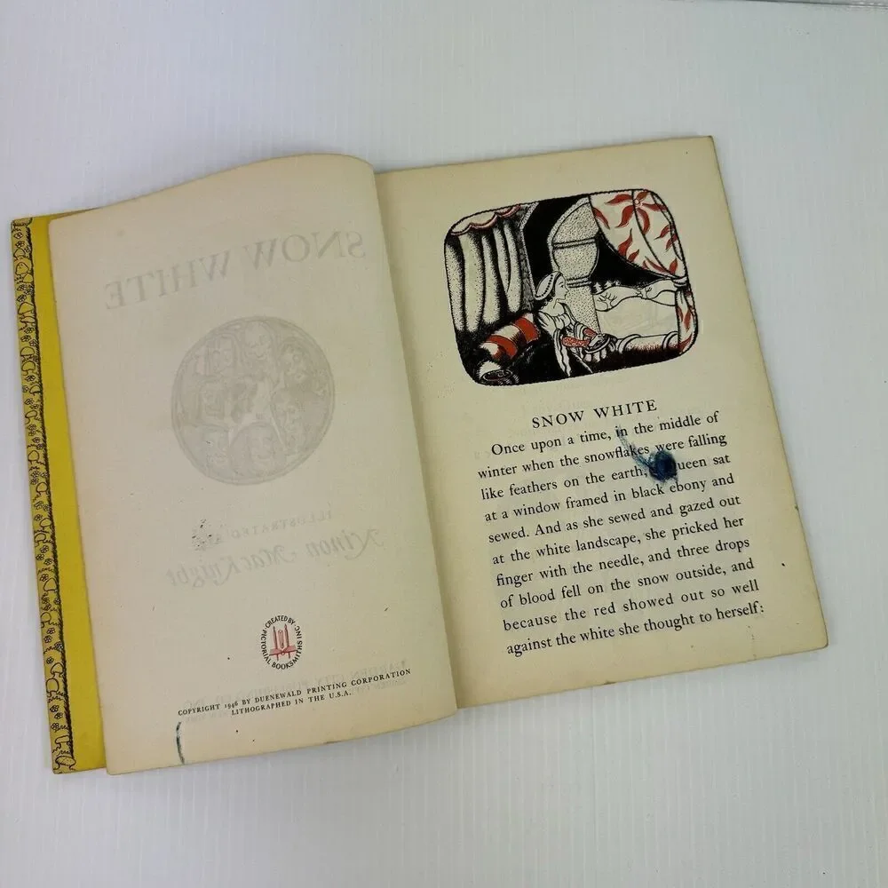 1946 Walt Disney Snow White Book Ninon MacKnight Vintage Hardcover Classic